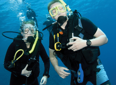 Окно в подводный мир/Пробное погружение с аквалангом